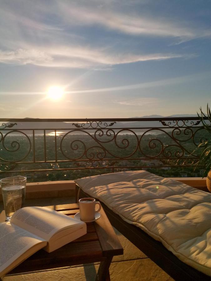 Aquilina Villa Apolpaina Екстериор снимка