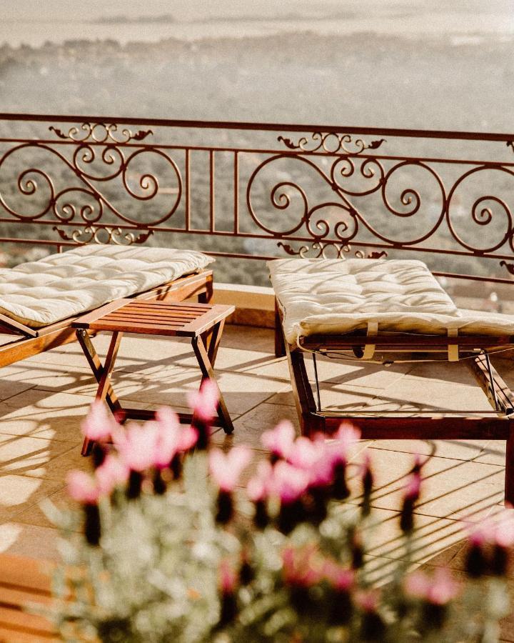 Aquilina Villa Apolpaina Екстериор снимка