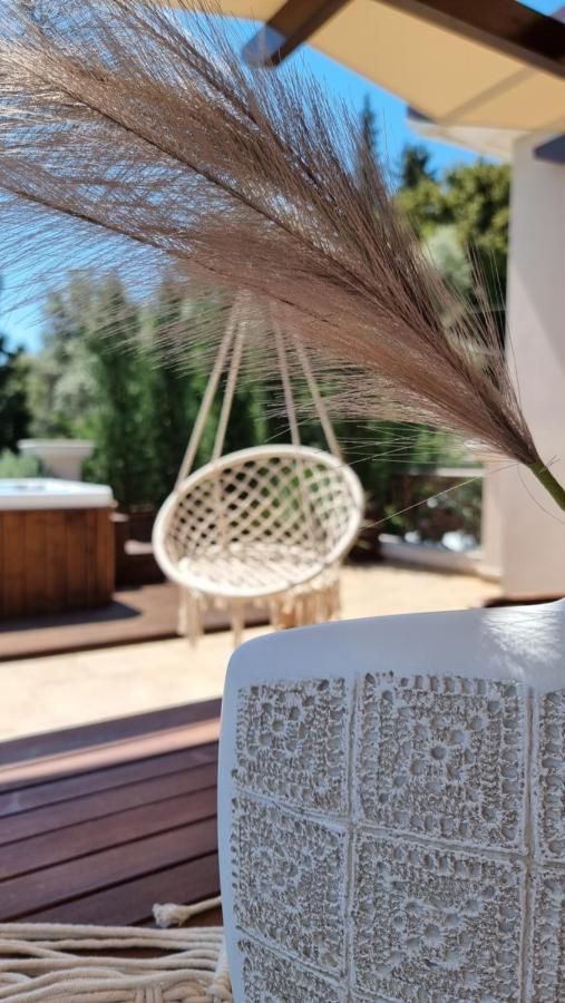 Aquilina Villa Apolpaina Екстериор снимка